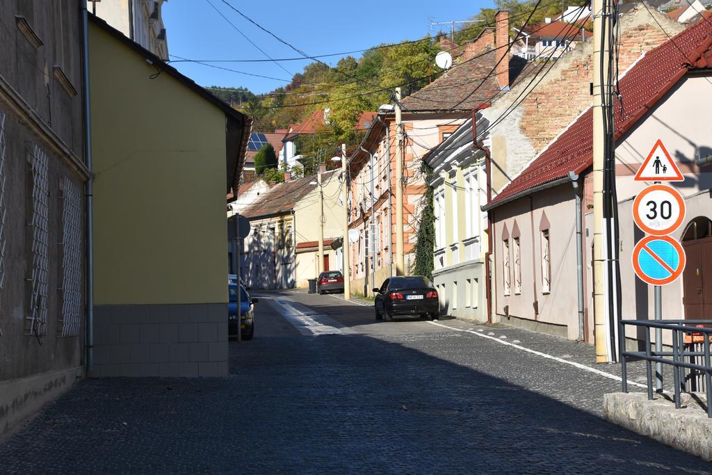 Malomszeg Apartman Pecs Exterior photo